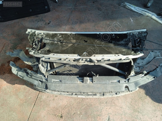 BMW G30 ÖN PANEL VE RADYATÖR SETİ BENZİNLİ