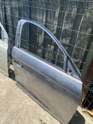 OPEL CORSA F SAĞ ÖN KAPI - ÖZIŞIK YEDEK PARÇA