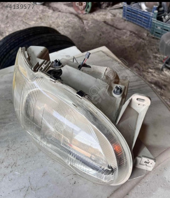 FORD ESCORT ÖN FAR SAĞ SOL ÇIKMA ORJİNAL MEVCUT