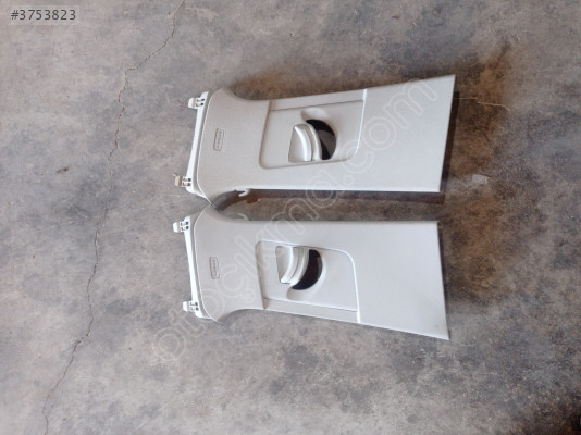 AUDI Q3 RSQ3 SAG SOL ÜST B SÜTUN İÇ DÖŞEME SİYAH 83A867243