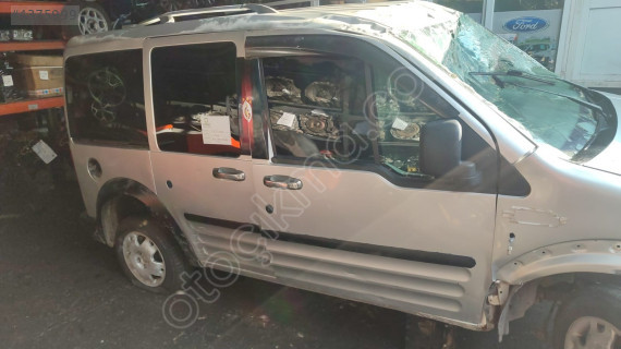 Ford Connect sağ sürgülü kapı