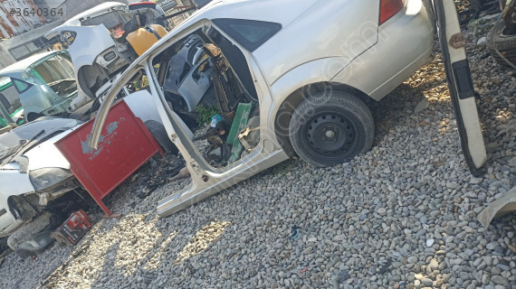 Ford Focus arka çamurluk