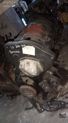 peugeot 206 1.6 16v benzinli motor