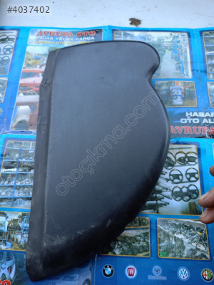 3B0858035 Passat B5 98/05 model göğüslük sol taraf sigorta kapağı