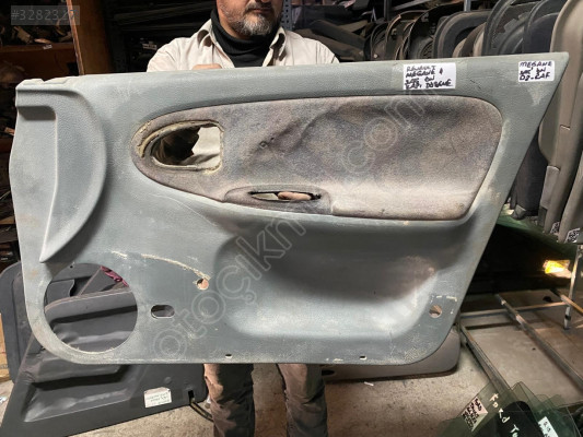 RENAULT MEGANE 1 SAĞ ÖN KAPI DÖŞEMESİ ORJİNAL ÇIKMA 97-01