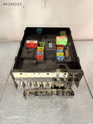 Vw Golf/Jetta/Caddy/ Sigorta Kutusu 1K0937125