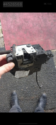 805020022r Megane 3 sağ ön kapı kilidi