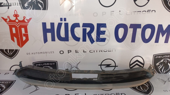 opel grandland ön tampon orta ızgarası YP00082180