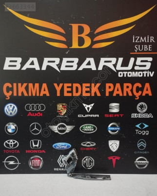 AUDİ A4 SAĞ KAPUT MENTEŞESİ 8K0823302D