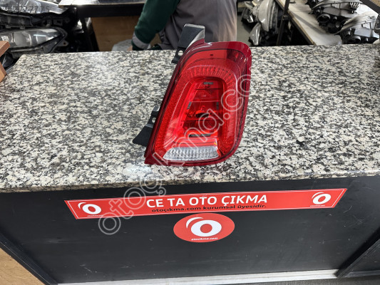 FİAT 500 C SAĞ ARKA STOP ÇIKMA ORJİNAL YENİ MODEL