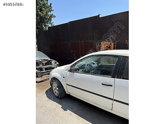Ford fiesta sol ön kapı hatasız