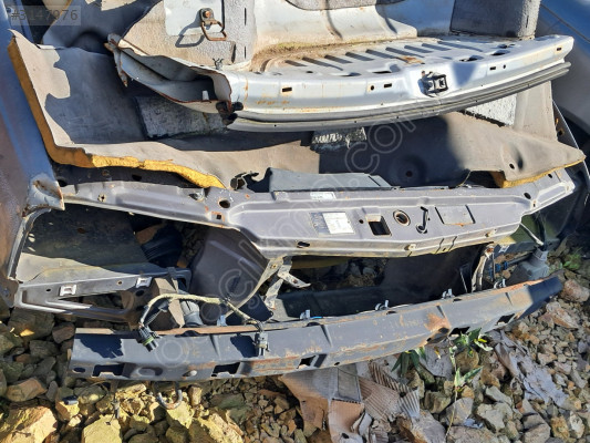 Opel omega a on panel