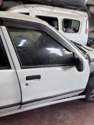 RENAULT R19 SAĞ ÖN KAPI HATASIZ
