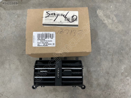 VW PASSAT B8 ORJİNAL ARKA HAVALANDIRMA 3g0819203 BD2