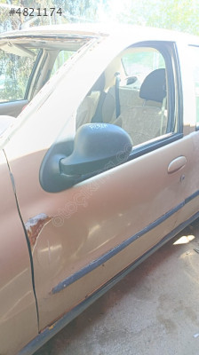 Fiat Albea sol ön kapı