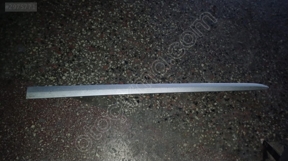 2007-2013 Toyota Corolla sağ ön kapı çıtası