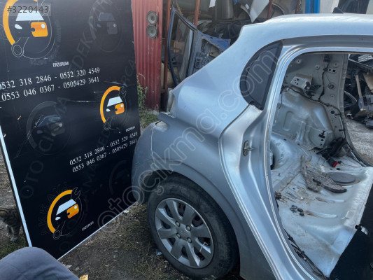 Peugeot 208 Sağ Arka Çamurluk Hatasız Orjinal Çıkma