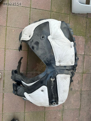 TESLA MODEL Y JUNIPER DAVLUMBAZ SAĞ ÖN