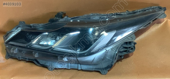 toyota coralla sol ön far