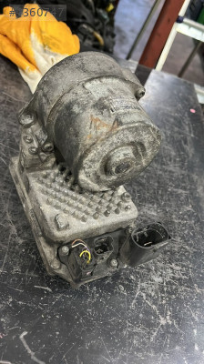 PEUGEOT  207  DİREKSİYON  POMPASI