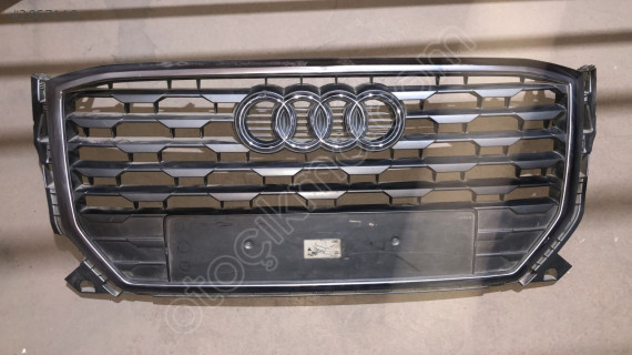Audi Q2 ön panjur