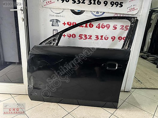 Audi a4 2013 sol ön kapı