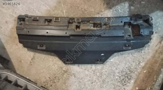 BMW F30 ARKA TAMPON ALT BAKALİTİ  ORJİNAL ÇIKMA