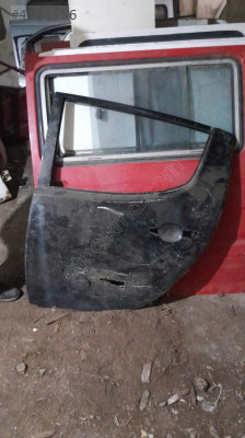 Mitsubishi L200 sol arka kapı 2009 model