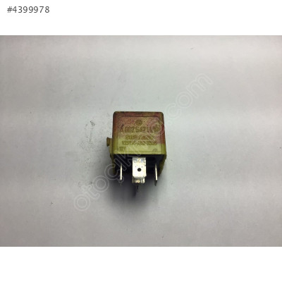 Mercedes Çok Amaçlı Sarı Röle A0025421419 V23134-A52-X335