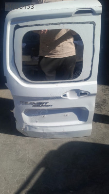 Ford courier bagaj kapağı çıkma