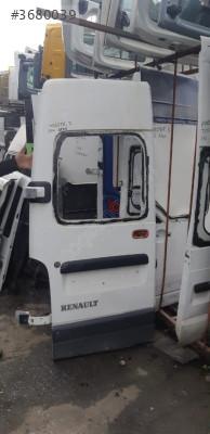 RENAULT MASTER 2 SOL ARKA BAGAJ KAPAĞI