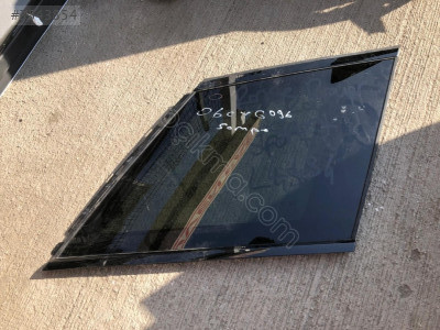 RANGE ROVER SPORT L494 SAĞ ARKA KELEBEK CAMI