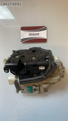 8X1837015C audi a3 2019 sol ön kapı kilidi