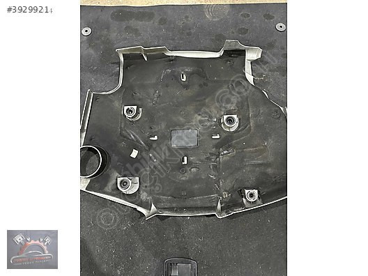 AUDİ V6 TDİ ORJİNAL MOTOR KAPAĞI