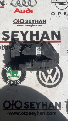 5NB837016E Volkswagen Passat b8.5 b8 sağ ön kapı kilidi kilit