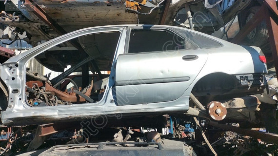 96 Renault Laguna 1 bagaj kapağı kapıları