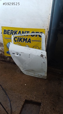 Renault Megane3 sağ arka kapı
