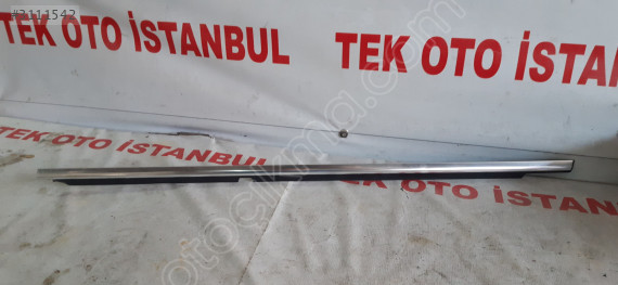 Mercedes C 204 KAPI ÇITASI SOL ÖN A2047251565