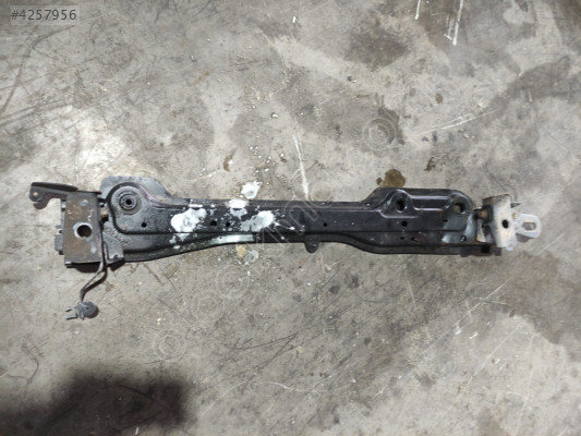 Megan 4 Radyötör alt tacı