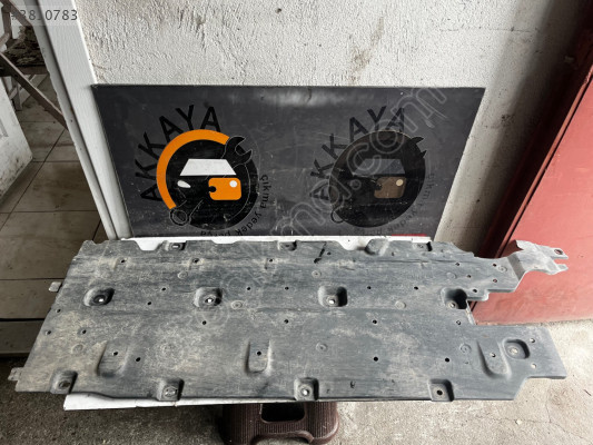 748155384R Megane 4 Alt Muhafaza Bakaliti Orjinal Çıkma