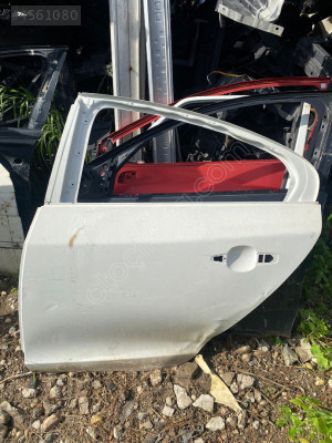 2016 Volvo S60 sol arka kapı