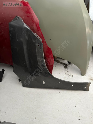 Citroen Berlingo sağ ön çamurluk