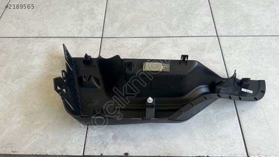 6F0 867 762 2020 SEAT IBİZA İÇ PLASTİK SAĞ ARKA