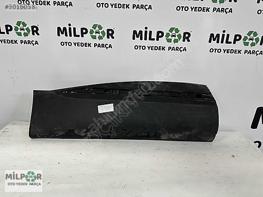 RENAULT CAPTUR 19/24 SAĞ KAPI BANDI 828766950r