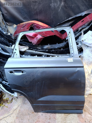 Skoda karoq sağ arka kapı orjinal çıkma parça