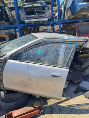 Mazda Familia Sol Ön Kapı