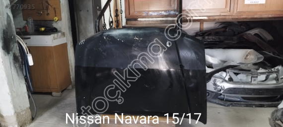 Nissan Navara çıkma motor kaputu