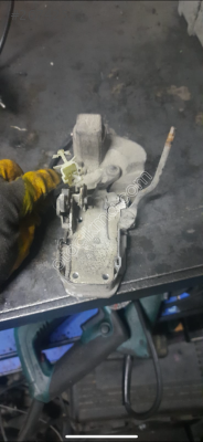 Honda civic sağ arka kapı kilidi