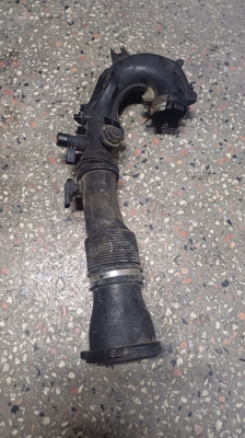 Mercedes Hava Filtre Hortumu Benzinli 270 Motor