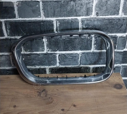 7371748 orj bmw 1 serisi f20 f21 lci ön böbrek panjur